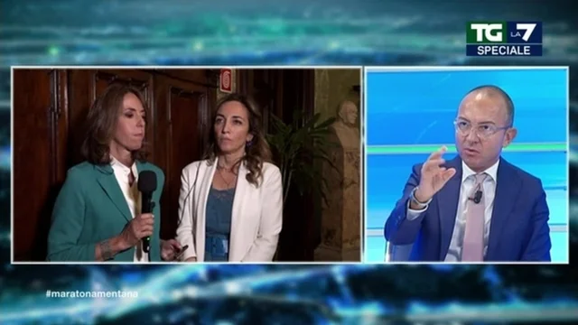 De Angelis: "Un ministro che non vota fiducia, non può rimanere ministro". La battuta di Mentana: "È un po' sfiduciato"