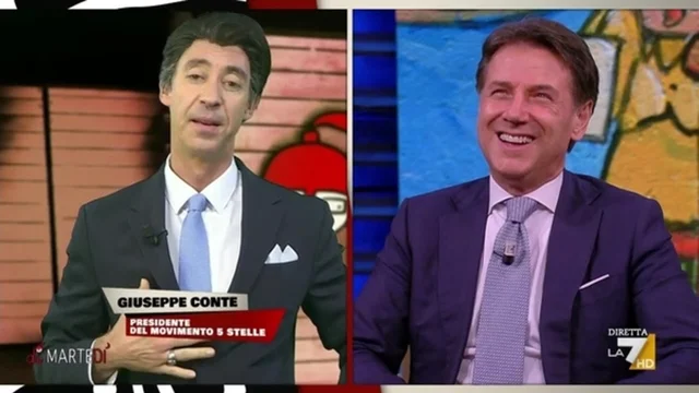 Giuseppe Conte assiste all'intervista a Giuseppe Conte (secondo Luca e Paolo)