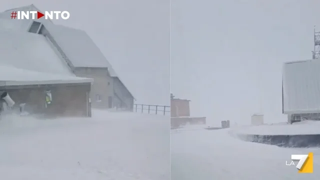Tempesta di neve colpisce Campo Imperatore, difficoltà per la viabilità