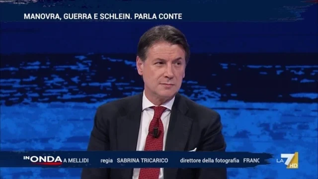 “Nuovo film Zalone, di destra?” Conte risponde: “Non commento”