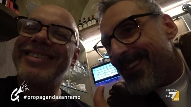 Sanremo 2025, l'aneddoto di Brunori Sas: "Tony Effe mi ha scambiato per Vessicchio"