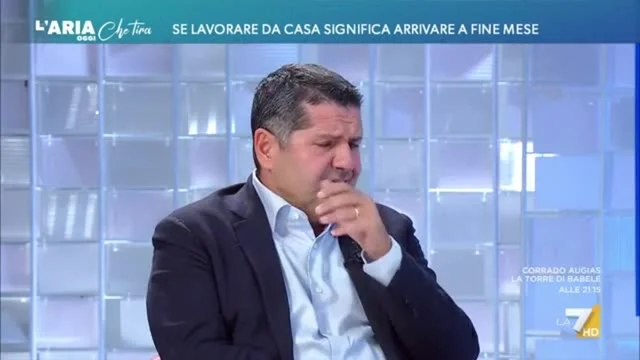 Smart working, Marco Bentivogli: "Vecchia mentalità e idea ottocentesca, i capi vogliono avere le persone davanti a loro"