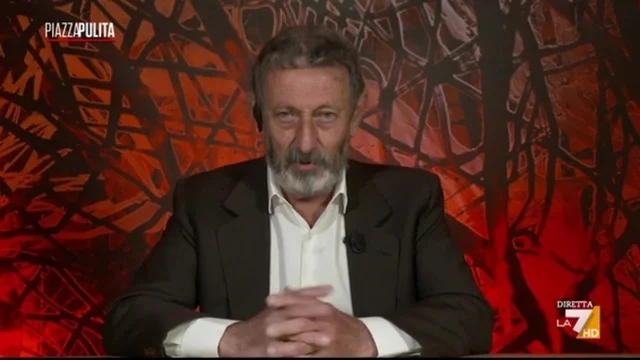 Michele Serra sulle destre sovraniste: "Se uno è “Dio, Patria e Famiglia” non sarà mai un democratico europeista"
