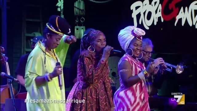 Les Amazones d'Afrique -"Kuma Fo"