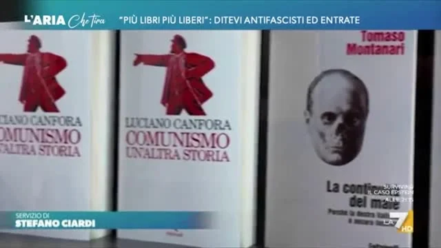 'Più libri più liberi': patentino da antifascista per entrare