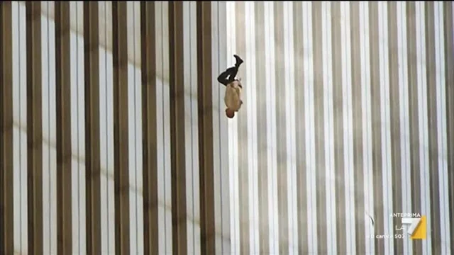 11 settembre 2011, lo scatto che racconta la tragedia