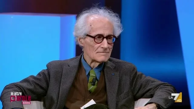 Luciano Canfora sulla querela della Presidente Meloni: “Mi è andata bene, nel 1943 a mio padre i fascisti spararono addosso”