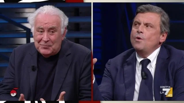 Botta e risposta tra Santoro e Calenda: "Lei è un mezzo leader", "Anche un quarto..."