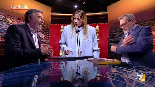 Damilano: "Meloni si è reinventata più volte, ma è solo la capa del suo partito"
