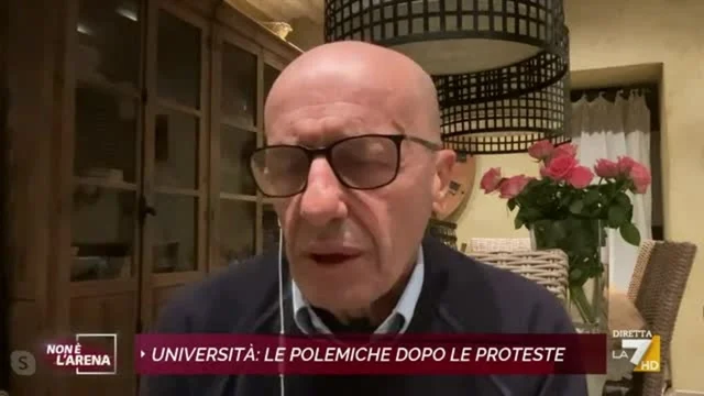 Sapienza, Sallusti contro gli studenti: "Vi dovete sciacquare la bocca, il fallimento dell'università"