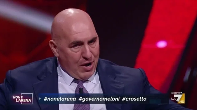 Bollette, il ministro Crosetto: "Se abbiamo paura a prendere i soldi a quelli che hanno guadagnato dieci volte di più..."