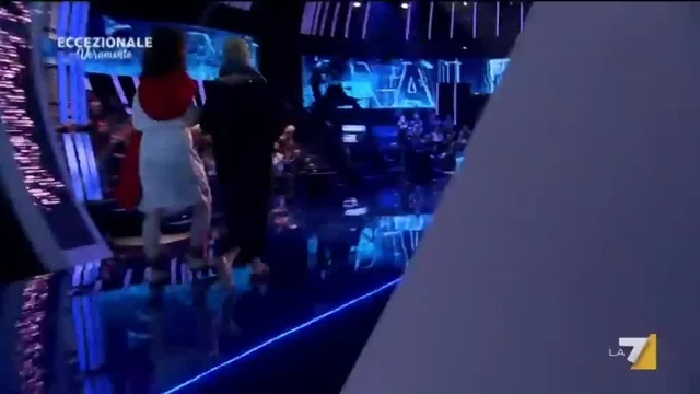 Il Danno e La Beffa interpretano Marco Antonio e Cleopatra