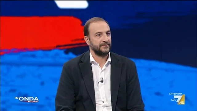 In Onda - Piovono inchieste e arrivano i dazi - Puntata del 23/7/2025