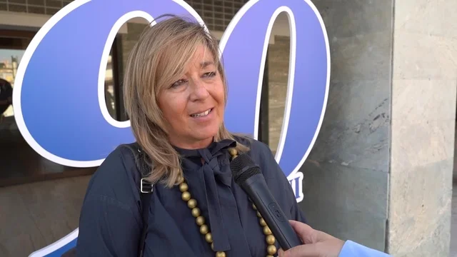 A Napoli la festa per i 90 anni di Berlusconi: "Per gli italiani è ancora vivente"