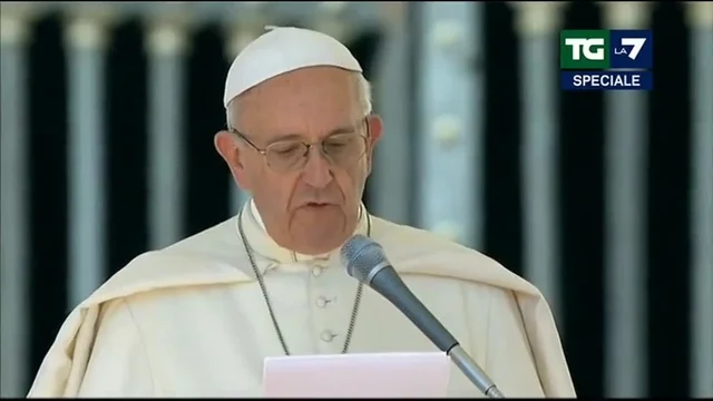 La dichiarazione di Papa Bergoglio: 'Non posso non esprimere il mio grande dolore'