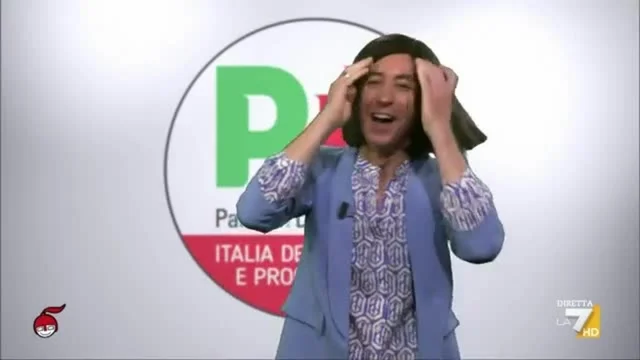 Comunali, Elly Schlein commenta i risultati nella parodia di Luca e Paolo