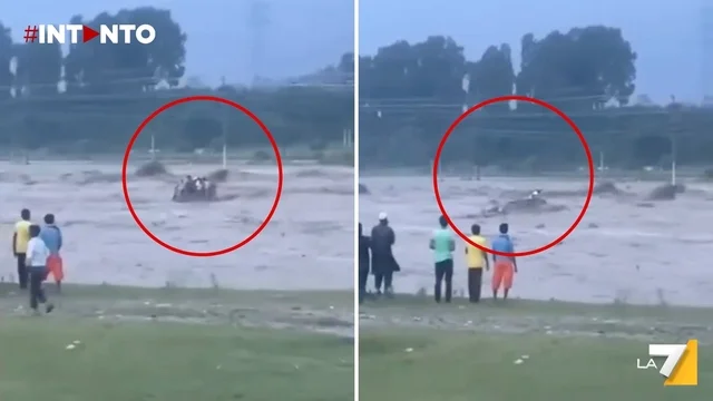 Fiume in piena travolge un gruppo di contadini a bordo di un trattore: dispersi
