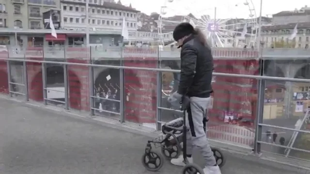 Paralizzato dal 2017, Michel torna a camminare grazie a un elettrodo sul midollo spinale
