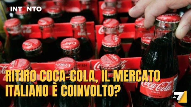 Coca-cola, maxi ritiro di lattine dal mercato europeo. È coinvolta anche l'Italia?