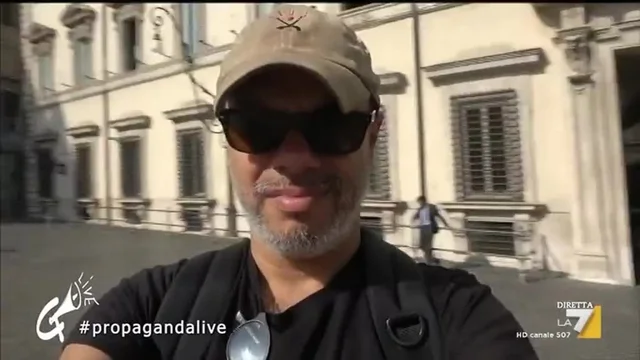 Diego Bianchi a Torpignattara: il reportage completo, con un caffè a casa Cucchi