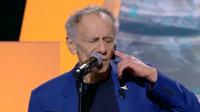 Roberto Vecchioni canta “Parola”