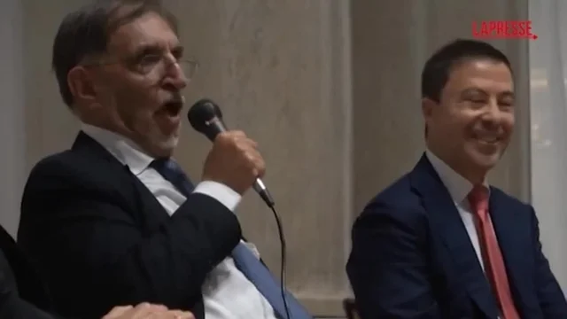 La proposta di La Russa al ministro Valditara solleva le polemiche: ‘contro le bugie della sinistra’