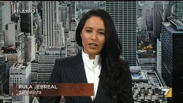 USA 2020, l'intervista a Rula Jebreal: "Dietro a Trump milioni di complottisti armati. Oggi è un uomo fuori controllo, disperato che possa andare in prigione"