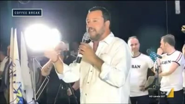Matteo Salvini: 'Navi straniere non scaricheranno più migranti nei porti italiani'