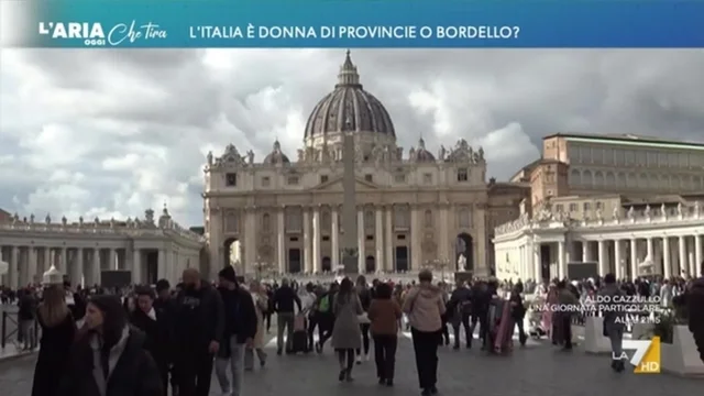 Italia, 'donna di provincie' o bordello?