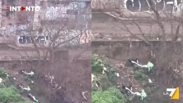 Roma, il Tevere trasformato in una discarica di bici e monopattini a noleggio