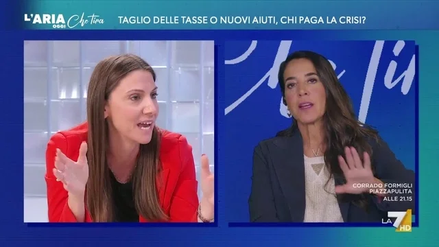 Scontro tra Licia Ronzulli e Anna Ascani: "Non glielo permetto! Non mi dica cosa mi devo leggere se no poi divento offensiva io"