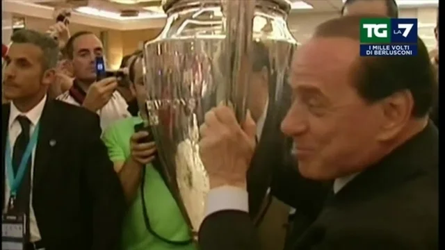 Silvio Berlusconi e il calcio: portò il Milan in cima al mondo