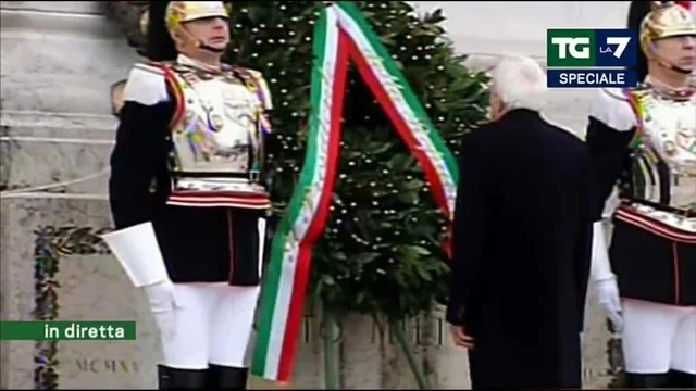 Il Presidente rende omaggio alla tomba del Milite ignoto