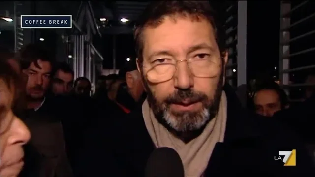 Priorità - La copertina di Patrizia Viola