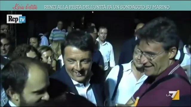 Renzi dopo la playstation il biliardino