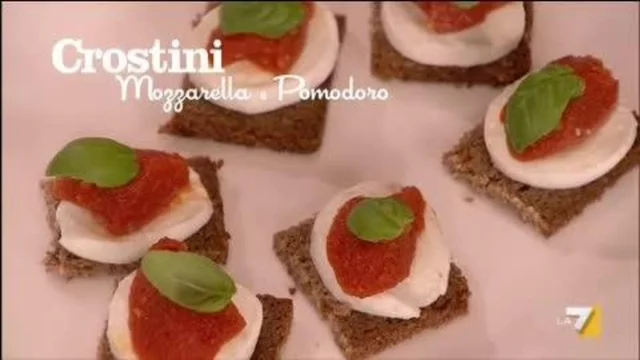 Crostini Mozzarella e Pomodoro
