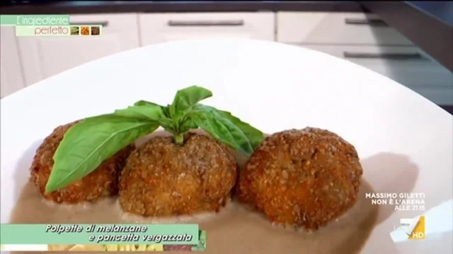 Polpette di melanzane e pancetta vergazzata su crema di taralli pugliesi