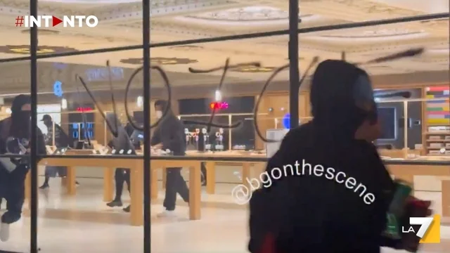 Los Angeles in lockdown : Apple Store saccheggiato, coprifuoco e tensioni crescenti