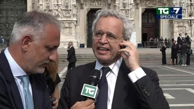 Funerali Berlusconi, Mentana: "L'omelia è stata molto forte, non tutti l'hanno apprezzata. Qualcuno era sconcertato"