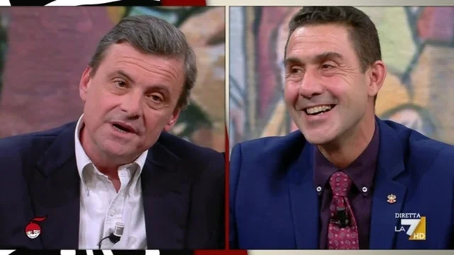 Calenda al generale Vannacci: "Non si candidi con la Lega, non lo può fare"