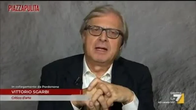 Sgarbi: “Il contante segna una persona che vuole spendere i soldi come c…o gli pare”