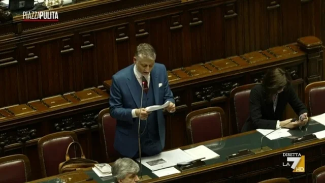 Giuli e Spano: il ministero della Cultura di nuovo nel mirino (anche del fuoco amico)