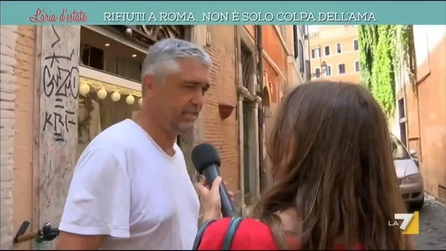 Rifiuti a Roma, non è solo colpa dell'Ama