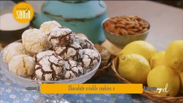 Biscotti morbidi mandorle, limone e chocolate crinkle cookies