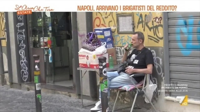 Napoli, arrivano i brigatisti del reddito?