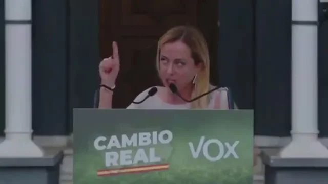 Giorgia Meloni in Spagna: "No alla lobby LGBT! No all'immigrazione di massa! No alla grande finanza internazionale!"