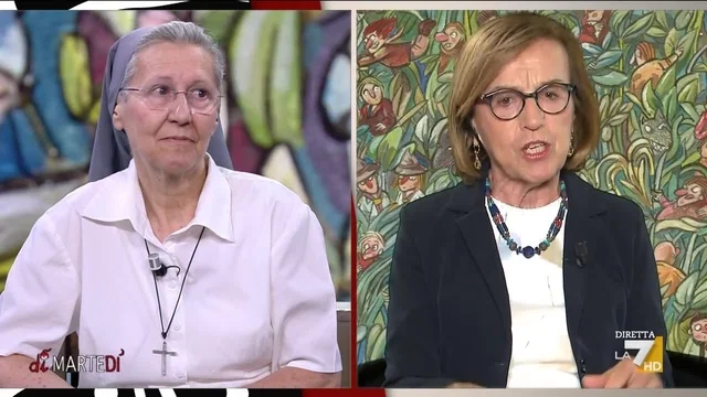 Tajani e le frasi sulle donne, Fornero: "Un discorso così colpevolizza una ragazza che ama le gonne corte"