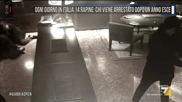 Ogni giorno in Italia 14 rapine: chi viene arrestato dopo un anno esce