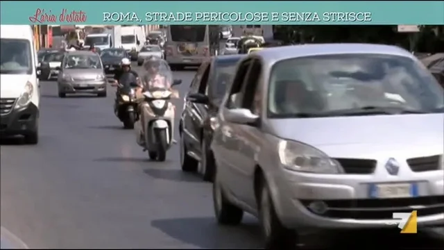 Roma, strade pericolose e senza strisce
