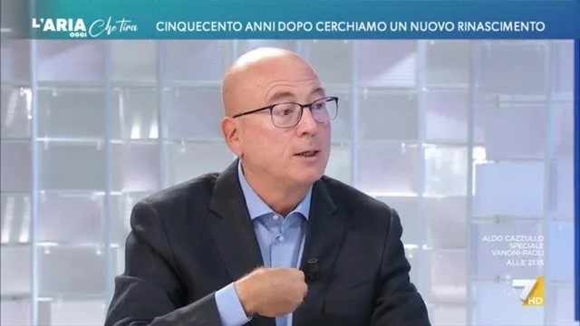 Melonellum, il monito di Aldo Cazzullo a Giorgia Meloni: "Farebbe meglio nel suo interesse a tenersi la legge elettorale che c'è"